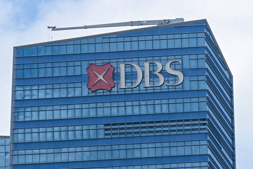 HSBC Opens Surat Branch as Foreign Banks Chase India’s Shifting Wealth Map HSBC Opens Surat Branch as Foreign Banks Chase India’s Shifting Wealth Map